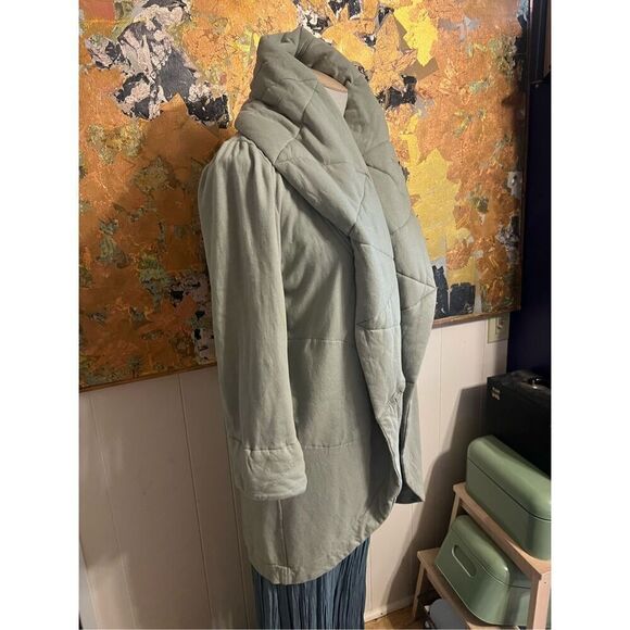 Young, Fabulous & Broke Sandrine Coat in Green, Soft and Comfy Cocoon Coat W/Puf - Picture 7 of 15